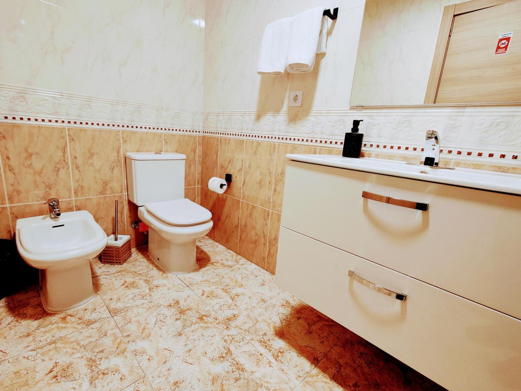 The Astrid Apartment Лорет де Мар Екстериор снимка